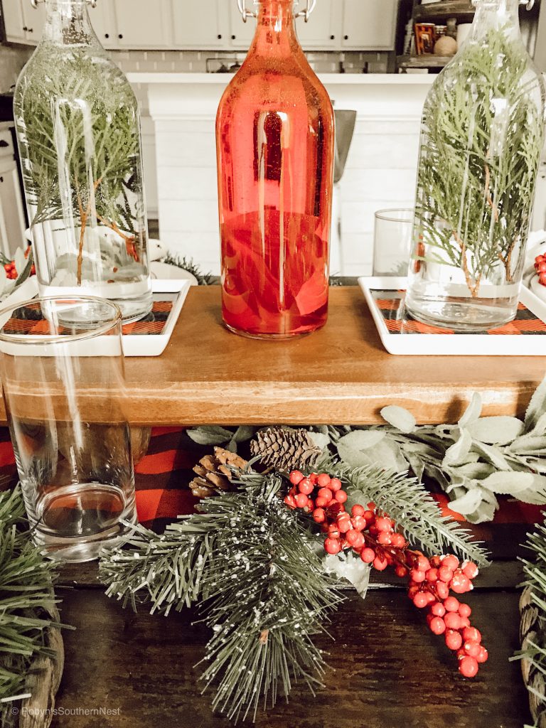 Budget Friendly Holiday Tablescape - Robyn's Southern Nest