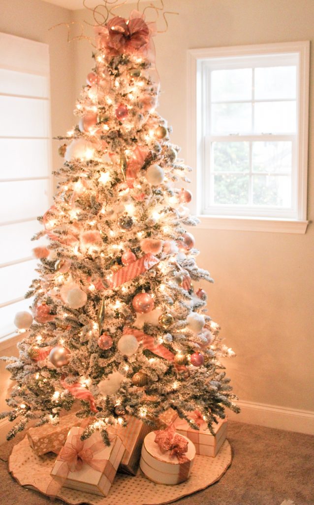 Pink Christmas Tree - Robyn's Southern Nest