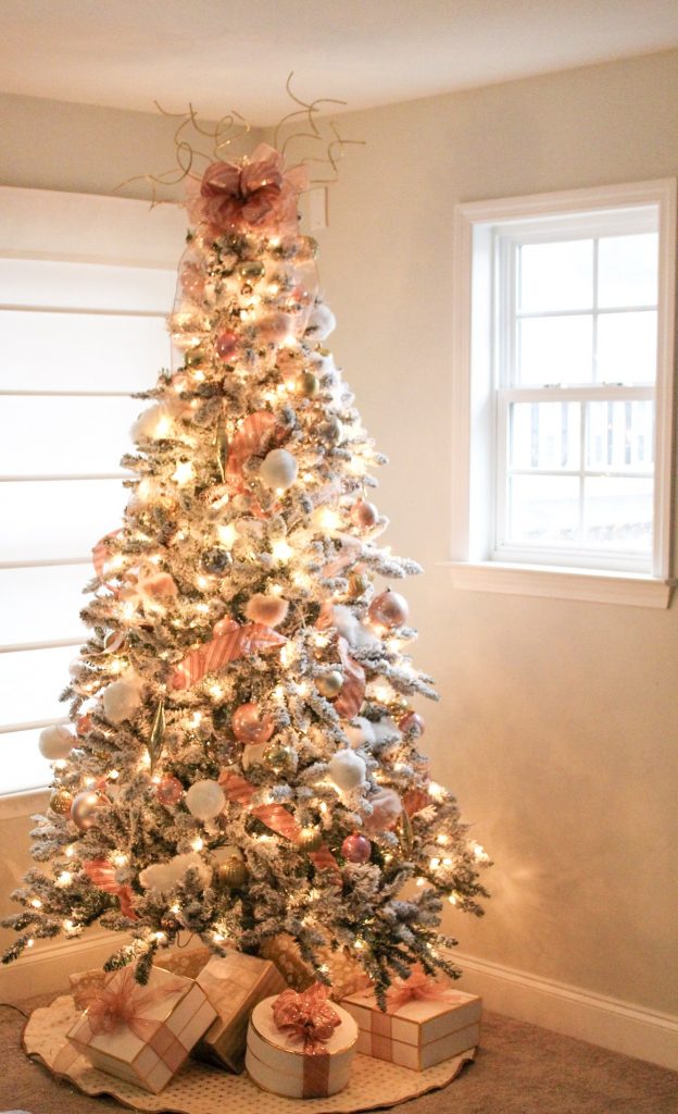 Pink Christmas Tree - Robyn's Southern Nest