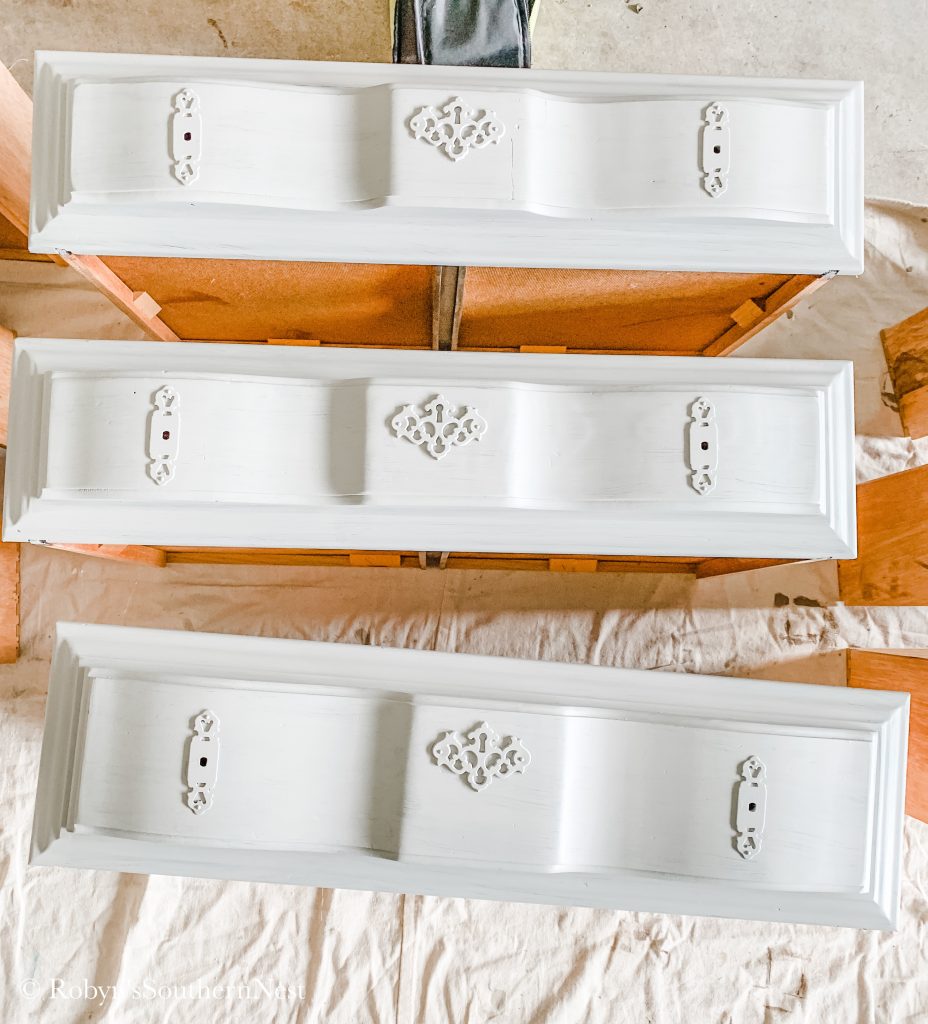 Robyn's Southern Nest - Fusion Mineral Paint Dresser