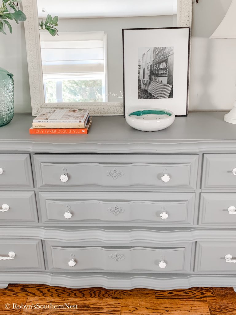 Robyn's Southern Nest - Fusion Mineral Painted Dresser