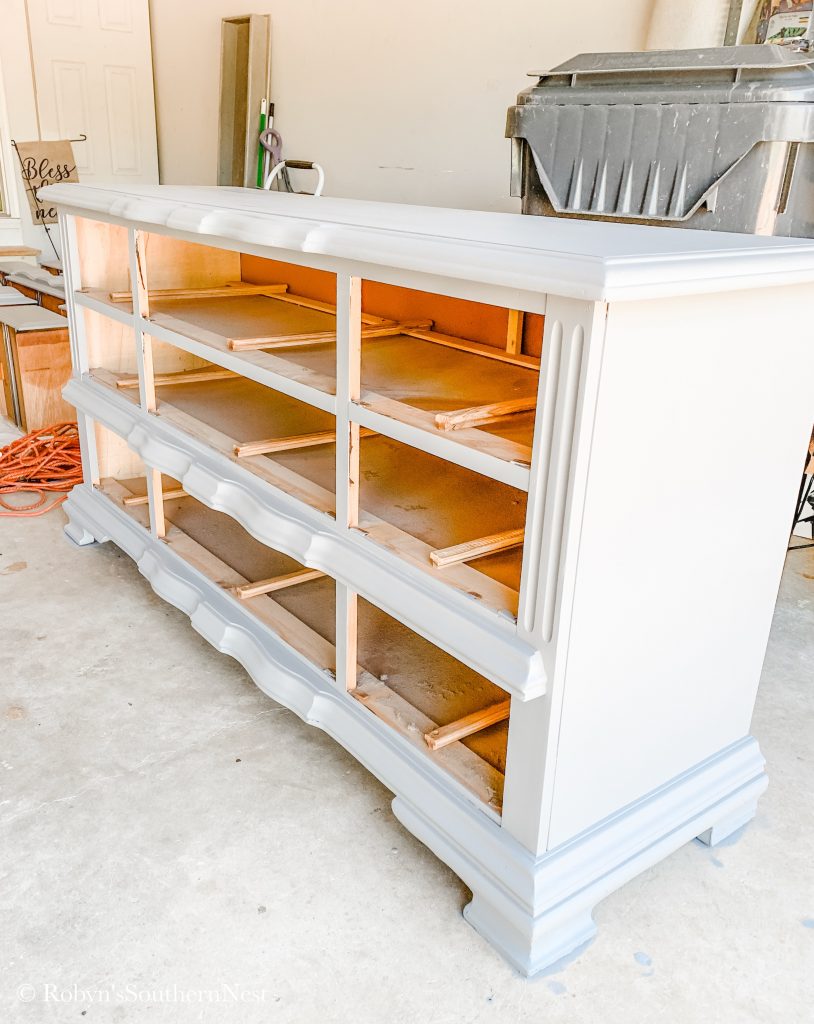 Robyn's Southern Nest - Fusion Mineral Paint Dresser