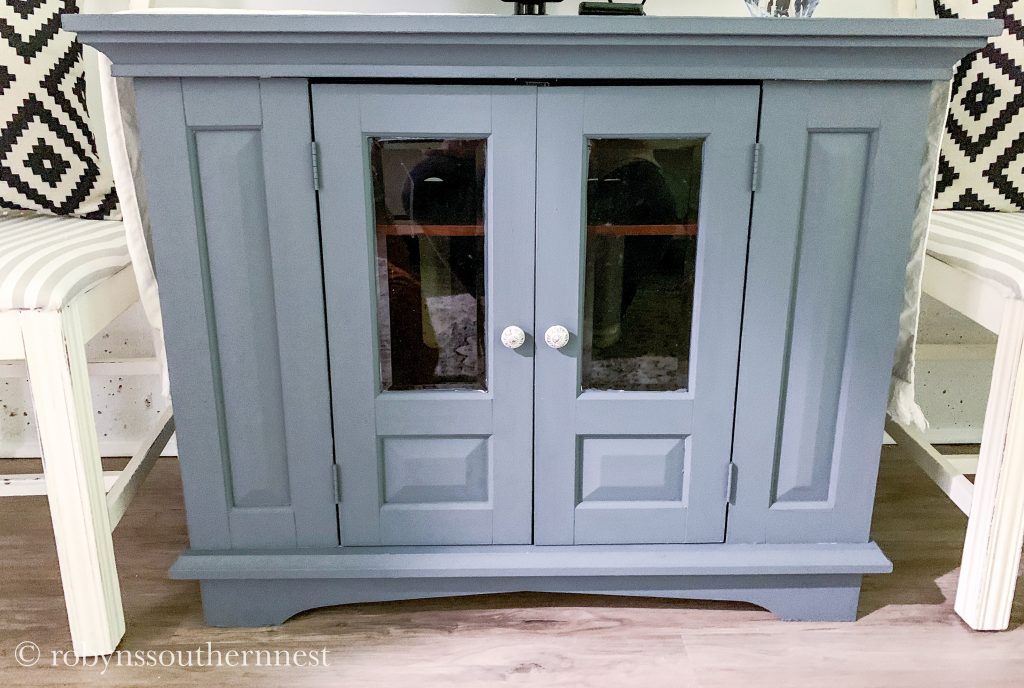 Transformation Tuesday - Fusion Mineral Paint Using Soap Stone - Robyn's Southern Nest