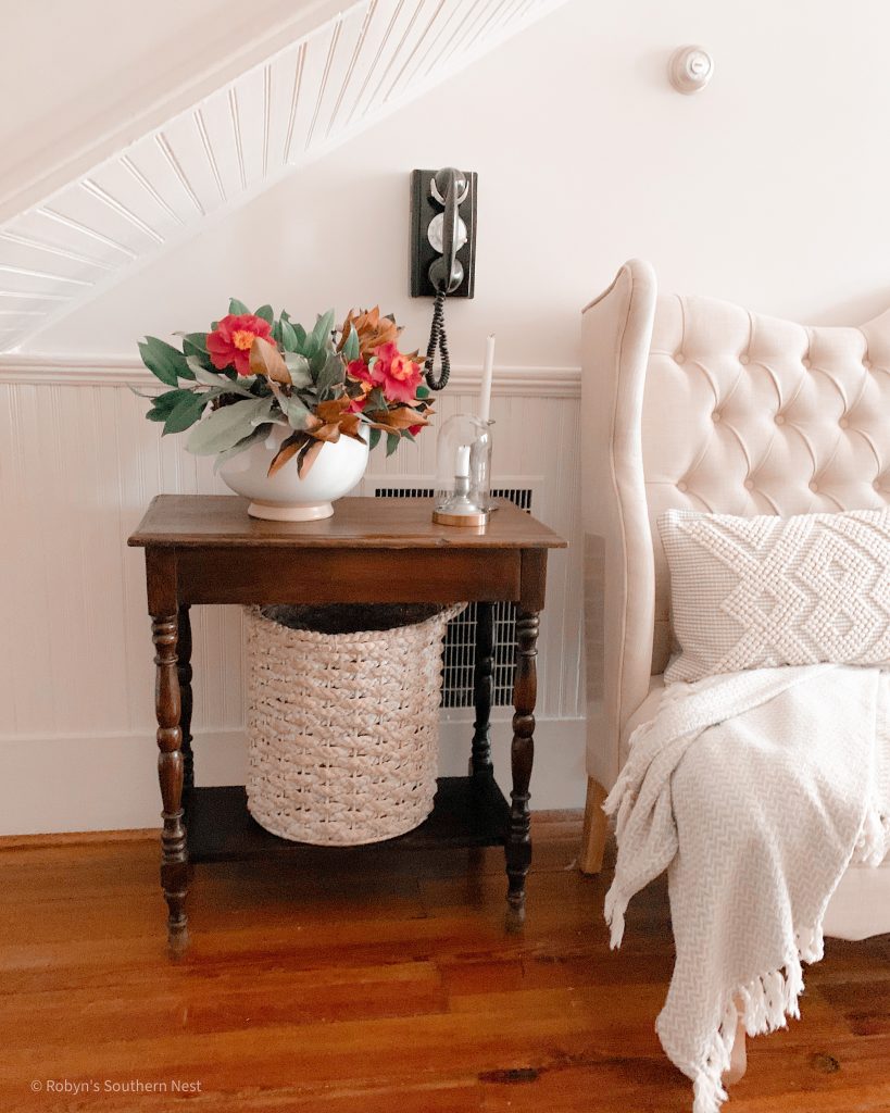 how to incorporate vintage items into your home