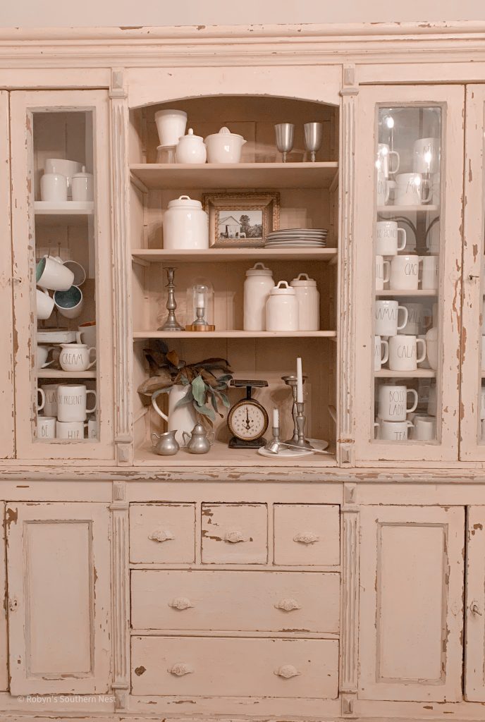 how to incorporate vintage items into your home